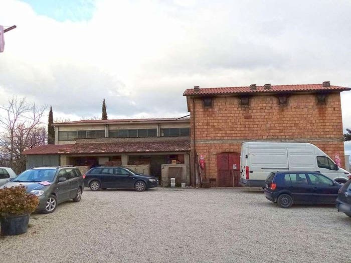 Casa con 6 locali in vendita in Frazione ToppoleCasale Vocabolo Poderuzzo, Anghiari