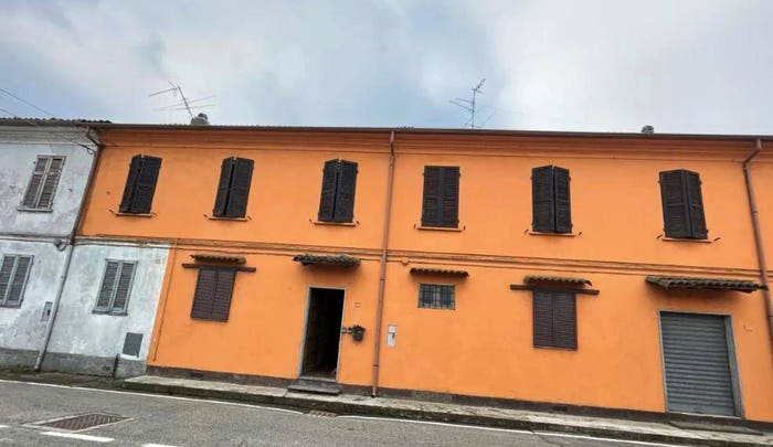 Casa con 6 locali in vendita in Via Maestra, Celpenchio, Cozzo