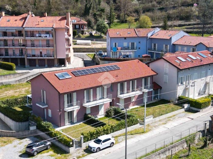 Appartamento con 5 locali in vendita in Via Le Pieve, Cortemilia
