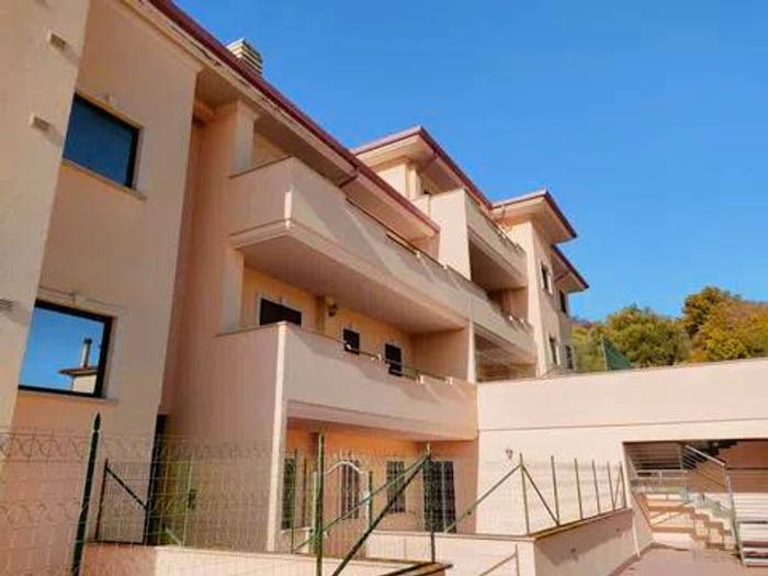 Appartamento trilocale in vendita in Via Del Pascolaro, Monte Romano