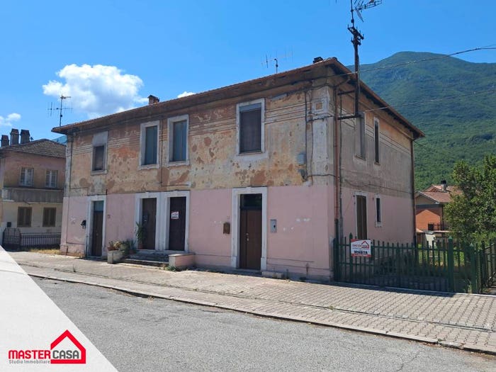 Appartamento trilocale in vendita in Balsorano Nuovo, Balsorano