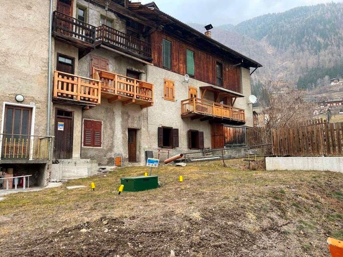 Casa quadrilocale in vendita in fraz San Bernardo, San Bernardo, Rabbi
