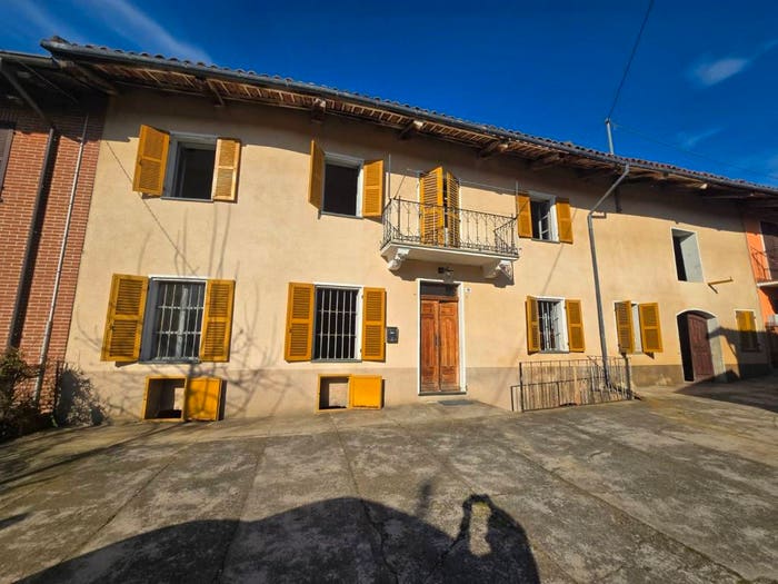 Appartamento con 5 locali in vendita in Via Varandone Piea, Piea
