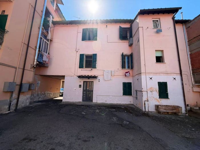 Appartamento trilocale in vendita in Via Piacenza, Orte Scalo, Orte