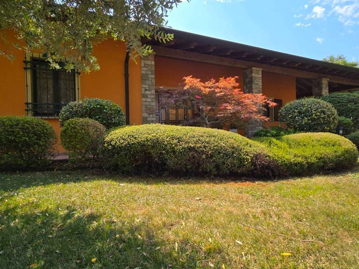 Casa con 6 locali in vendita in Piazza Ippolito Nievo, Centro, Rodigo