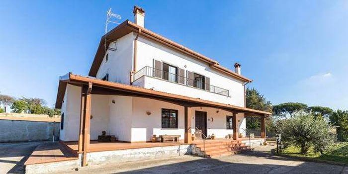 Casa con 6 locali in vendita in Via Laglio, Valle Muricana, Roma