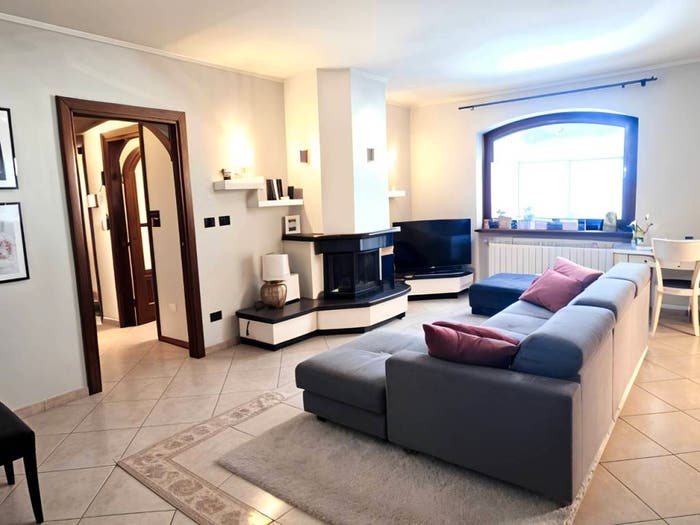 Appartamento quadrilocale in vendita in Via Ferdinando Borrone, Salassa
