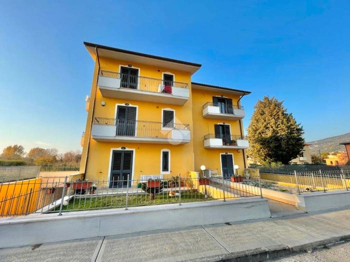 Appartamento trilocale in vendita in Via santa veronica giuliani, San Damiano Rivotorto Capodacqua, Assisi