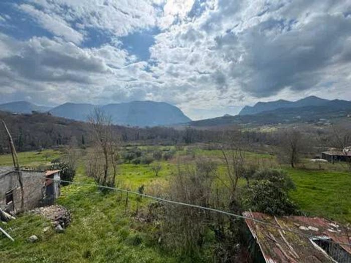 Casa con 6 locali in vendita in Contrada Ischia Grande, Nemoli
