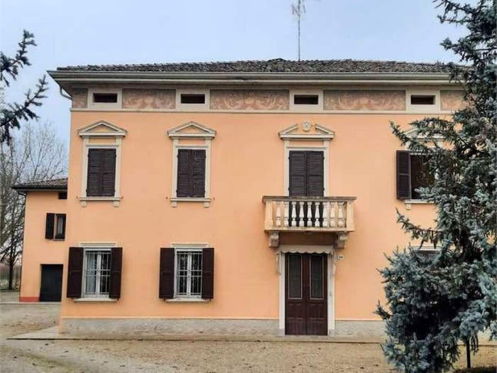 Casa con 6 locali in vendita in Centro, Bomporto