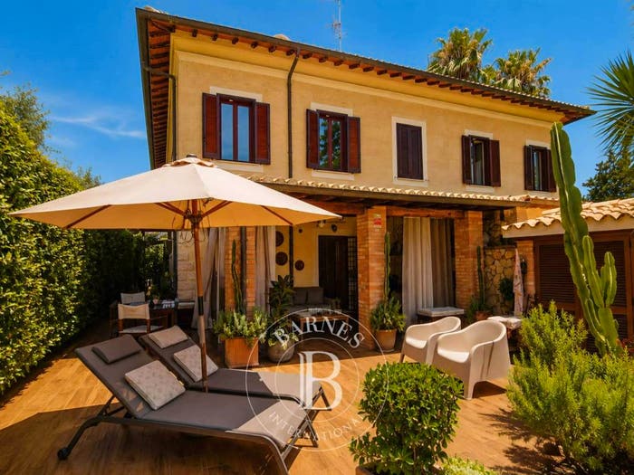 Casa con 5 locali in vendita in Via degli Aldobrandeschi, Pisana Bravetta, Roma