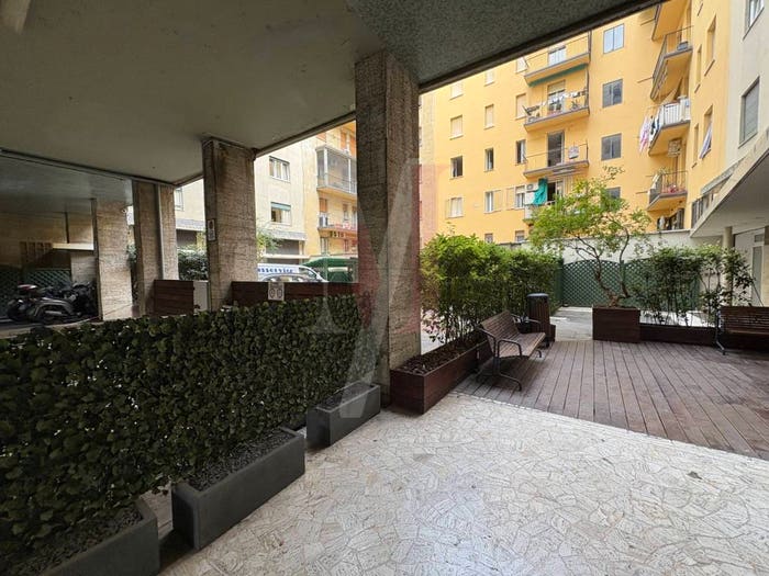 Appartamento con 5 locali in vendita in Via Irnerio, Irnerio, Bologna