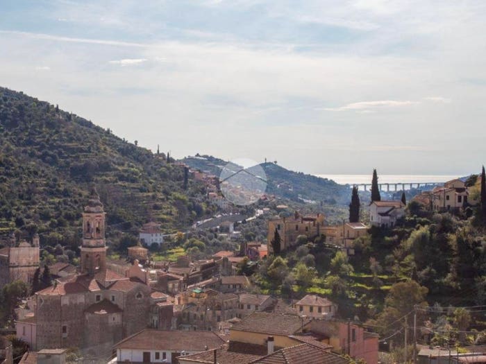 Appartamento quadrilocale in vendita in Via Ripalta, Centro, Dolcedo