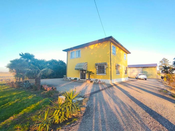 Casa con 6 locali in vendita in Piazza Vittorio Veneto, Bosco Mesola, Mesola