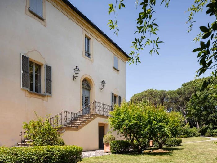 Casa con 6 locali in vendita in Via Calanco, Dozza