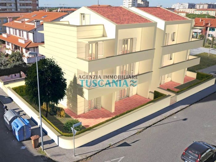 Appartamento quadrilocale in vendita in Via Carso, Cecina Centro, Cecina