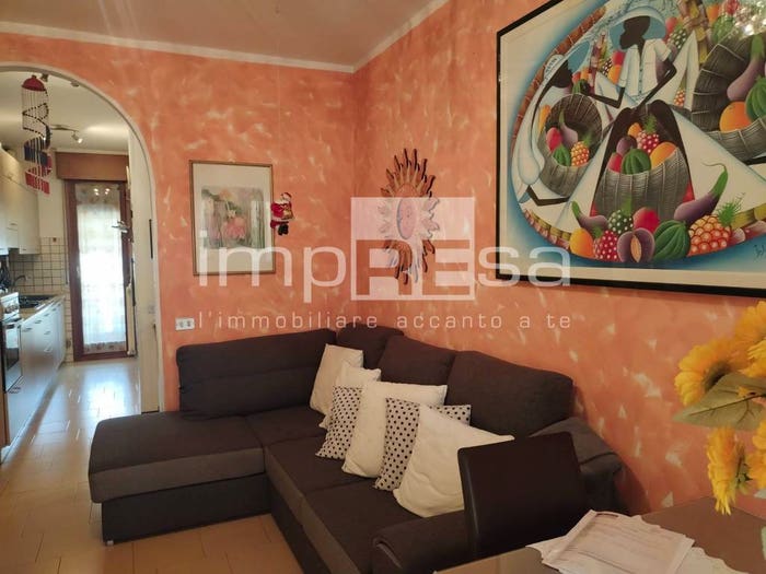 Appartamento trilocale in vendita in viale biasuzzi Paese, Centro, Paese