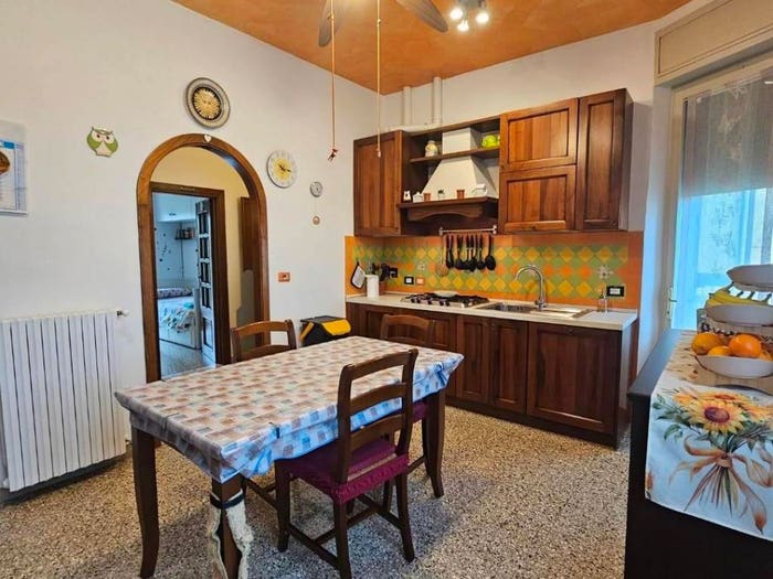 Appartamento con 5 locali in vendita in Via GGaribaldi, Centro, Collesalvetti