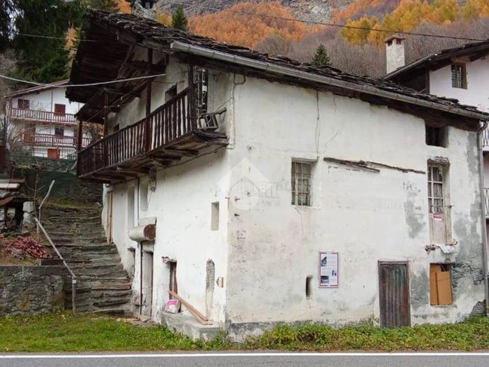 Casa con 5 locali in vendita in Via Molette, Balme