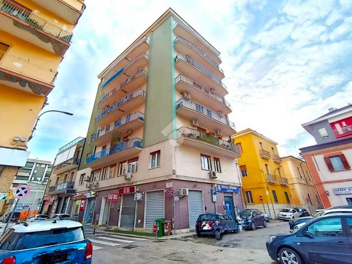 Appartamento quadrilocale in vendita in Via Santa Maria della Neve, Via della Repubblica Piazza San Francesco, Foggia