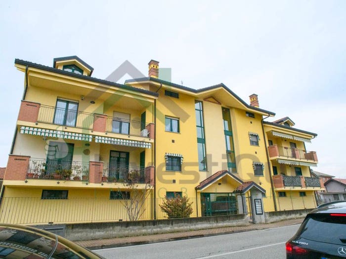 Appartamento trilocale in vendita in Via Bianca Gerardi, Centro, Ciriè