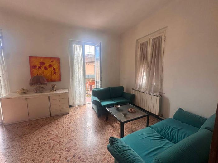 Appartamento quadrilocale in vendita in Via Aldo Moro, Piana Battolla, Follo