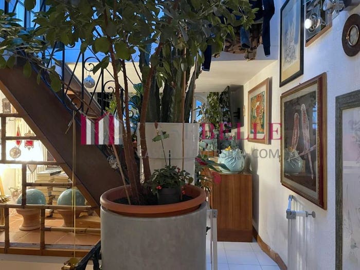 Casa con 6 locali in vendita in Centro, Carrara