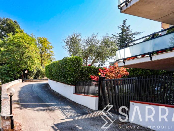Appartamento con 5 locali in vendita in Strada Colle Falcone, Tirino, Pescara