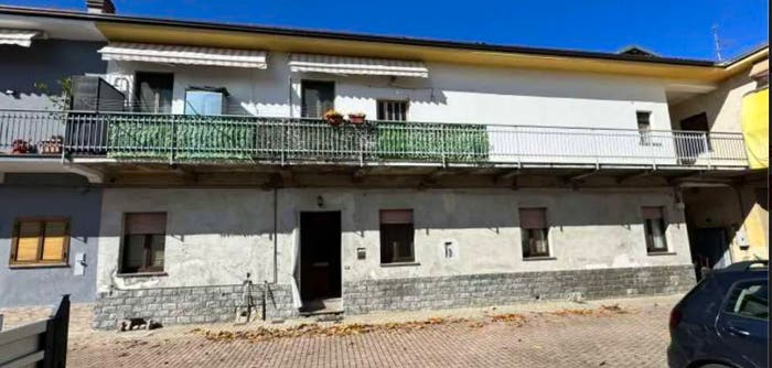 Appartamento trilocale in vendita in Via Giuseppe Durini, Gorla Minore