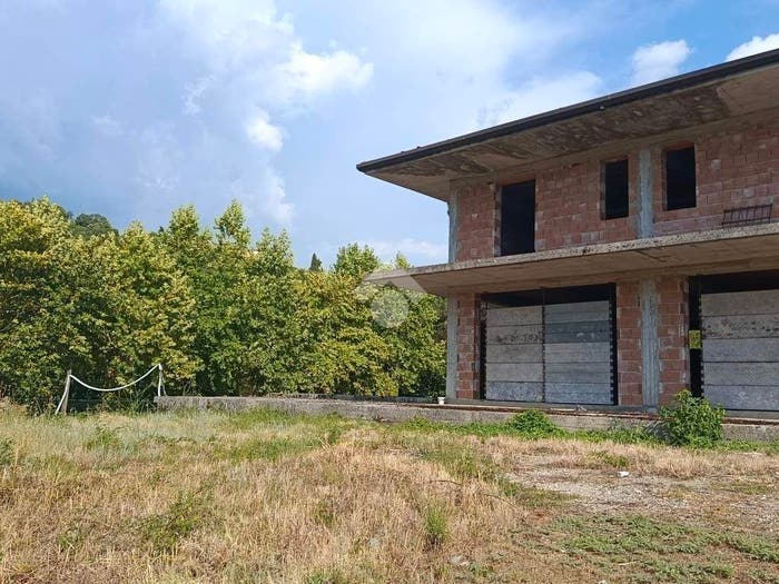 Casa con 5 locali in vendita in via madonna della sanità, Centro, Alatri