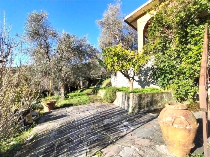 Casa con 5 locali in vendita in Casano Dogana Isola, Luni