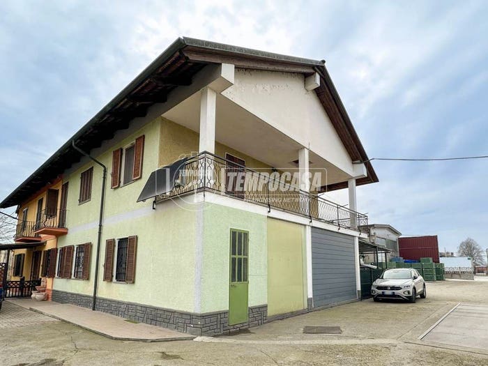 Casa con 5 locali in vendita in Frazione Gorra, Gorra, Carignano