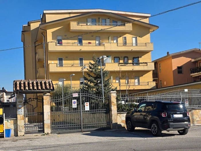 Appartamento trilocale in vendita in Via dei Gladioli, Centro, Avezzano