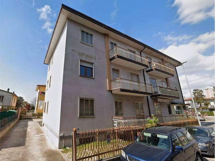 Appartamento con 5 locali in vendita in Piazza Giacomo Matteotti, Centro, San Bonifacio