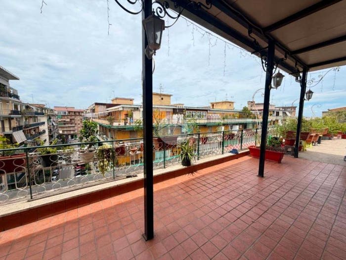 Appartamento quadrilocale in vendita in Viale Guglielmo Marconi, Casavatore