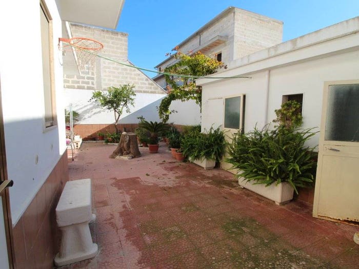 Appartamento con 5 locali in vendita in Via Giuseppe Di Vittorio, Monteiasi