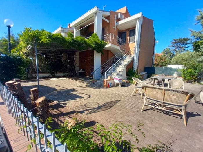 Casa quadrilocale in vendita in Via Lecce, Lido Campomarino, Campomarino