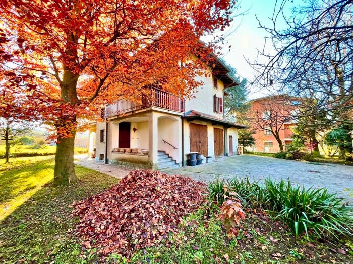 Casa con 6 locali in vendita in Via Guglielmo Oberdan, Centro, Missaglia