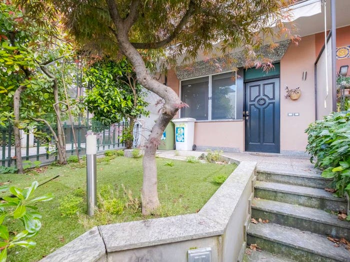 Casa con 5 locali in vendita in Via Annibal Caro, Affori, Milano