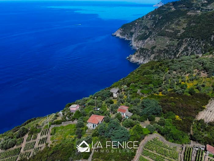 Casa quadrilocale in vendita in Strada Provinciale delle Cinque Terre, Riomaggiore