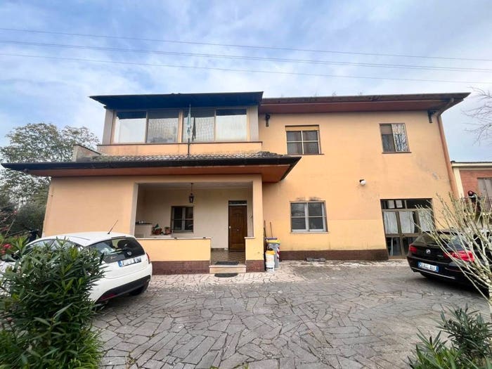 Appartamento quadrilocale in vendita in Strada Torrenuova, Pantanaccio, Latina