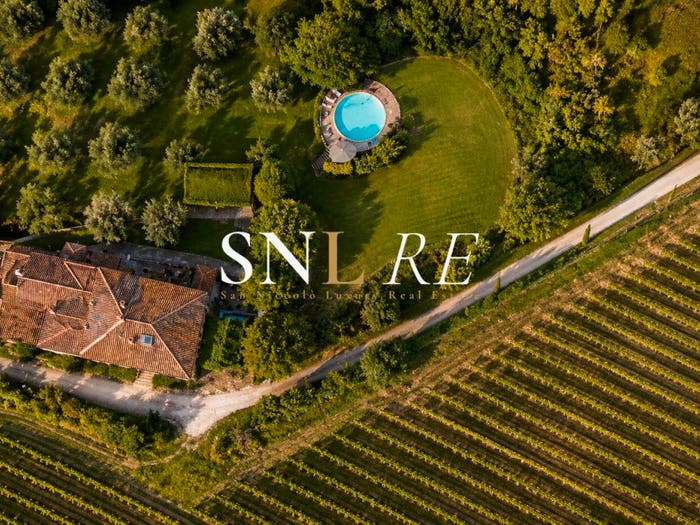 Casa con 6 locali in vendita in Località Pian Colombiaio, Castel del Piano