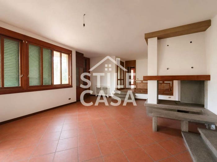 Appartamento con 6 locali in vendita in Centro, Castelfranco di Sotto