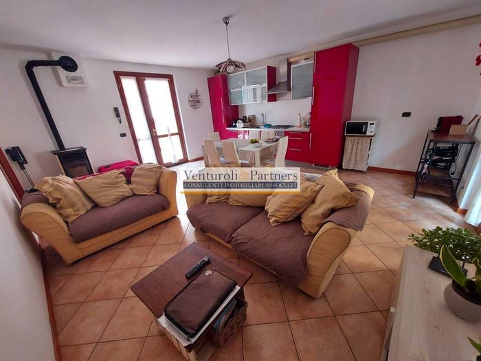 Appartamento trilocale in vendita in Via Siano, Centro, Bagolino