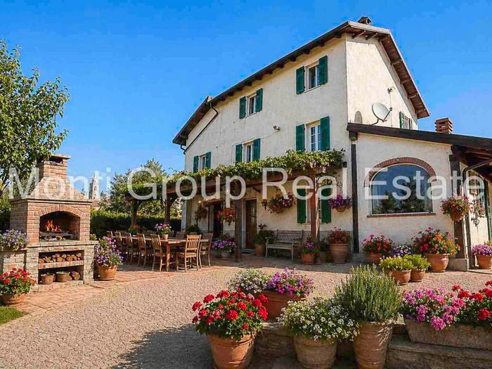 Casa con 5 locali in vendita in Cassinelle