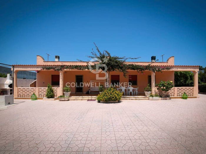 Casa con 5 locali in vendita in Via Gemelli, Mitrano Litoranea, Brindisi
