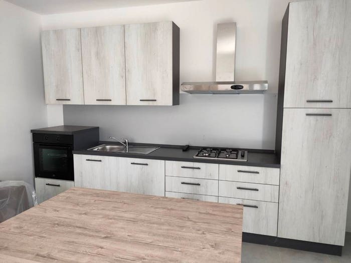 Appartamento trilocale in affitto in Centro, Legnago