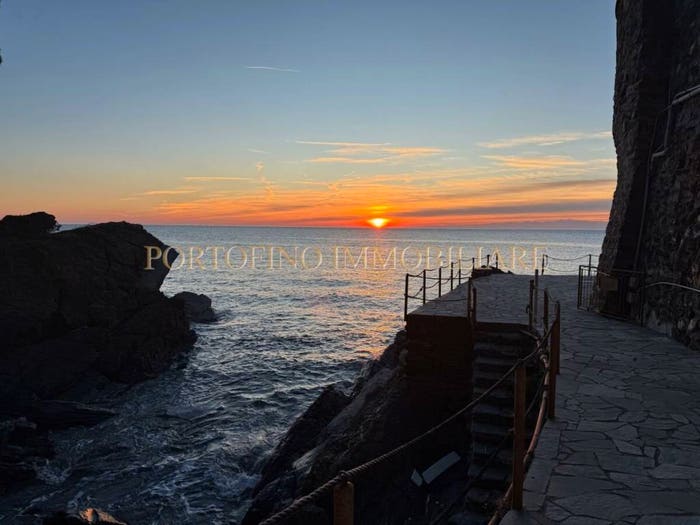 Casa con 6 locali in vendita in Via Jacopo Ruffini, Centro, Camogli