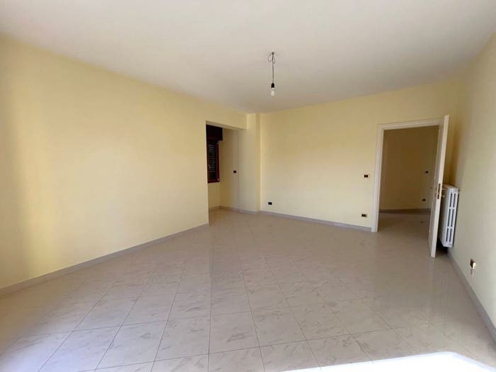 Appartamento con 5 locali in vendita in Via Calcazanco, Centro, Mirabella Eclano