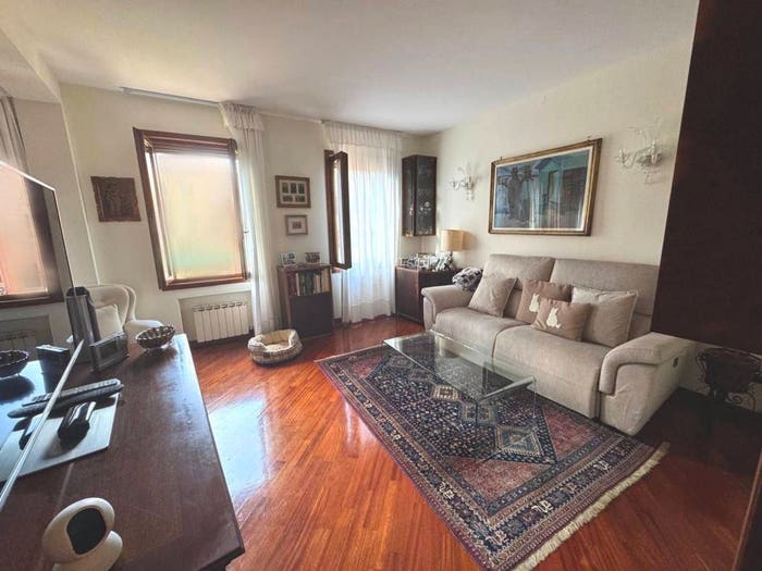 Appartamento con 6 locali in vendita in Fondamenta Rio Marin, Santa Croce, Venezia